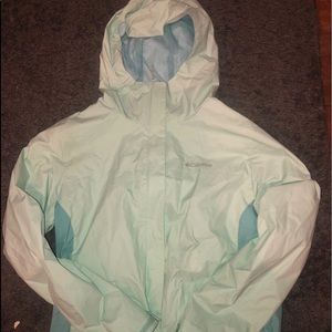 Columbia windbreaker
